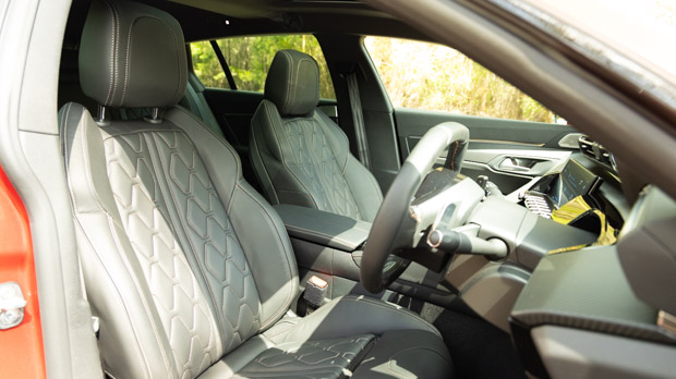 Peugeot 508 GT SW 2022 interior front seats