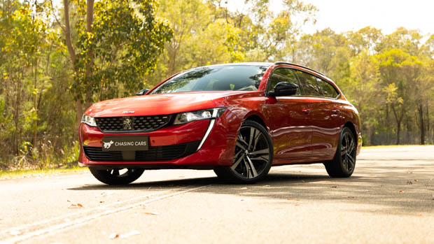 Peugeot 508 GT SW 2022 front 3/4