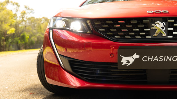 Peugeot 508 GT SW 2022 front 3/4 close