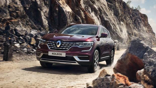 Renault Koleos 2023 rocky mountain pass