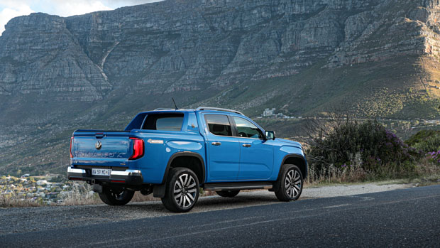Volkswagen Amarok Aventura 2023 hills