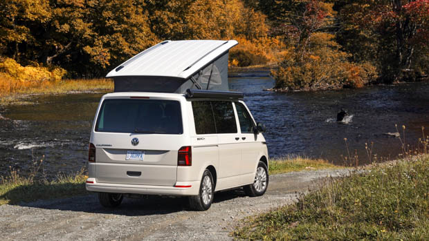 Volkswagen California Beach 2022 rear 3/4 uk