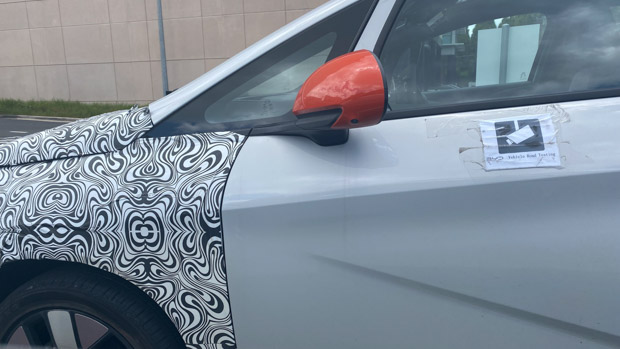 2023 BYD Dolphin side