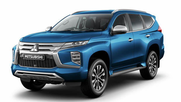 Mitsubishi Pajero Sport 2023 GLS front 3/4 blue