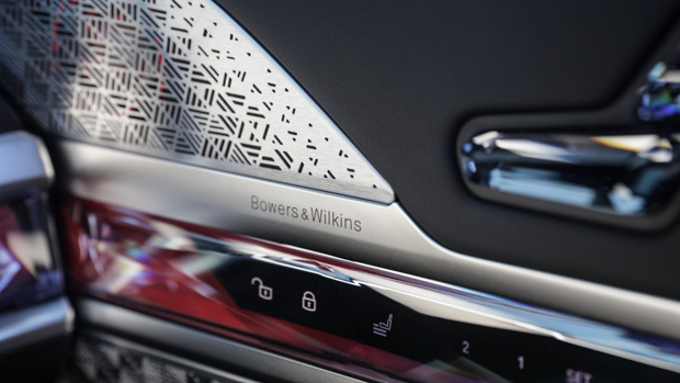 BMW i7 xDrive60 2023 stereo