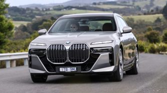 BMW i7 xDrive60 2023 review