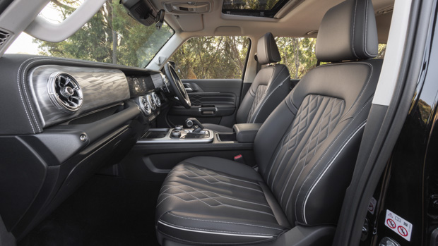 GWM Tank 300 2023 seats