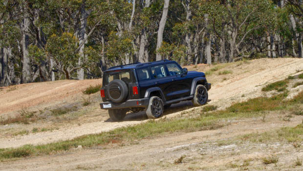 GWM Tank 300 2023 hill back