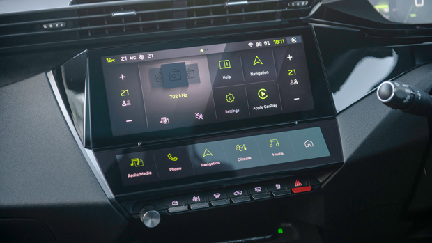 2023 Peugeot 308 GT Premium Wagon interior infotainment screen #3