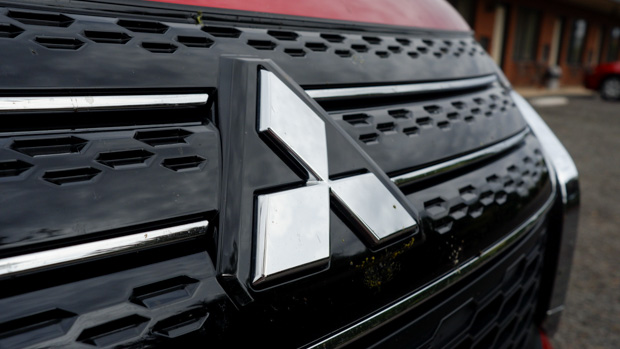 Mitsubishi Outlander PHEV Aspire LT 2022 badge