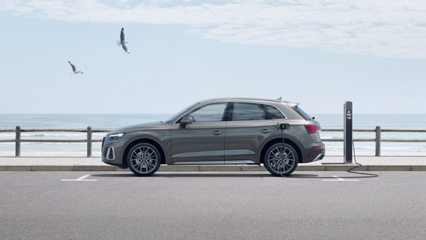 2023 Audi Q5 Q5 55 TFSI e quattro side profile