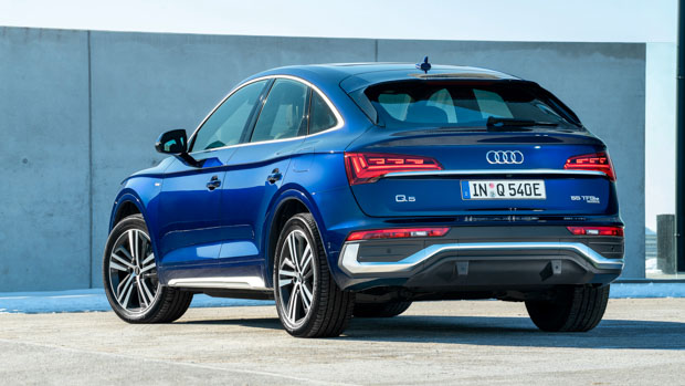 2023 Audi Q5 Sportback Q5 55 TFSI e quattro rear 3/4