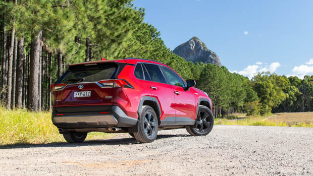Toyota RAV4 Cruiser FWD Hybrid 2022 rear 3/4 3