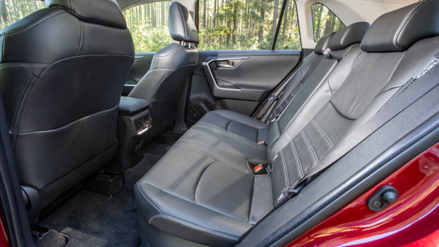 Toyota RAV4 Cruiser FWD Hybrid 2022 back seats
