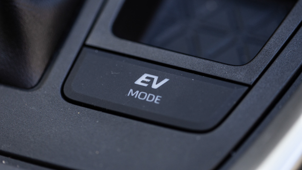 Toyota RAV4 Cruiser FWD Hybrid 2022 EV button