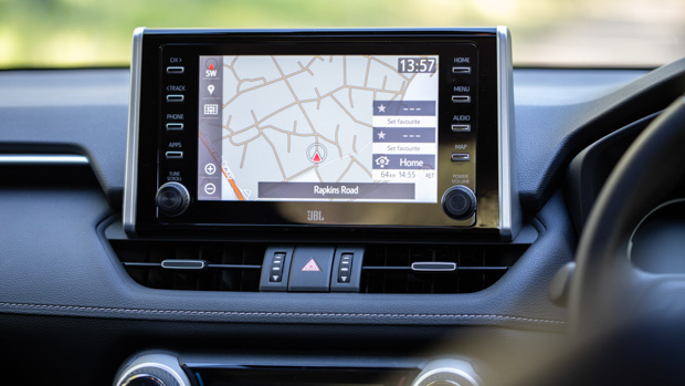 Toyota RAV4 Cruiser FWD Hybrid 2022 touchscreen