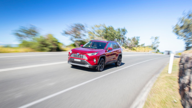 Toyota RAV4 Cruiser FWD Hybrid 2022 driving front