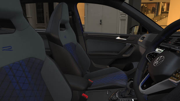 2023 Volkswagen T-Roc R interior side