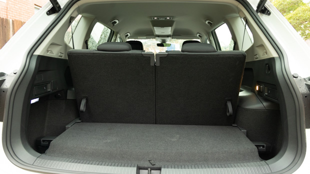 Volkswagen Tiguan Allspace 110TSI Life 2022 boot seats up