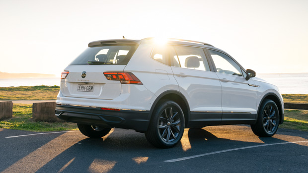 Volkswagen Tiguan Allspace 132TSI Life 2022 rear