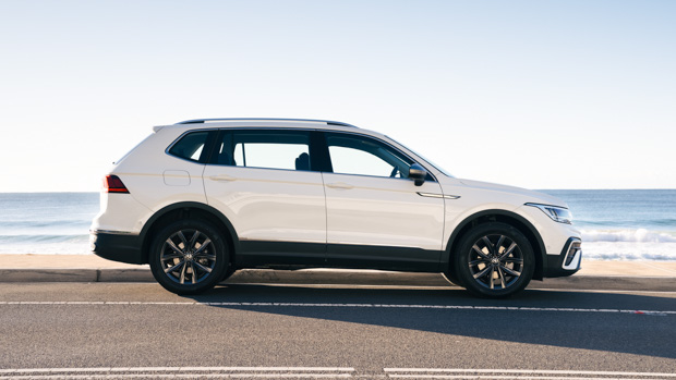 Volkswagen Tiguan Allspace 132TSI Life 2022 side