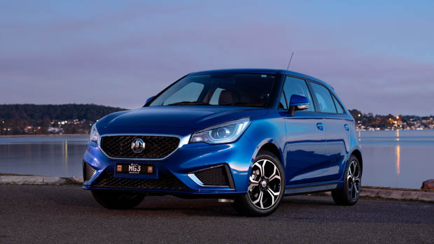 2022 MG MG3 Excite front 3/4 shot