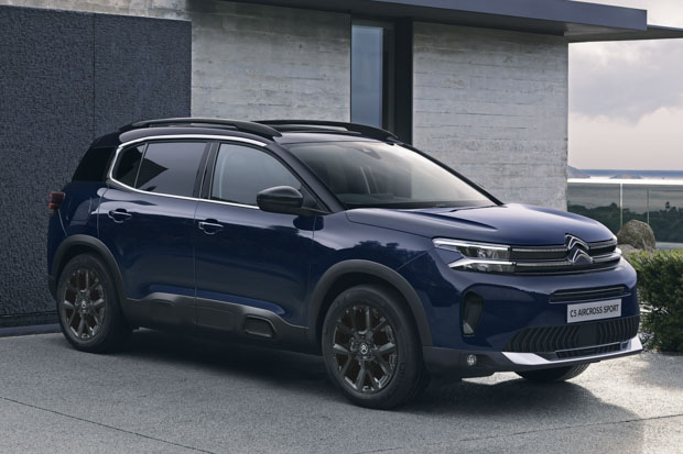 2023 Citroen C5 Aircross Sport parked