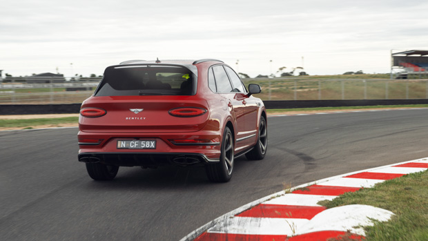 Bentley Bentayga S 2023 rear 3/4 track
