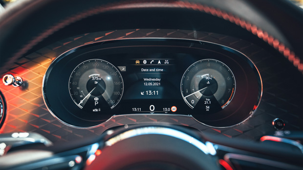 Bentley Bentayga S 2023 digital dash