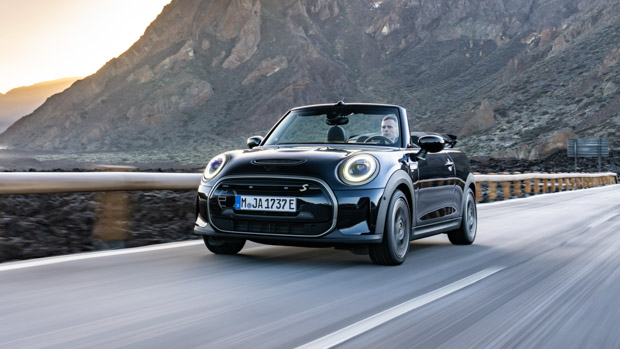 Mini Electric Convertible 2023: drop-top BEV hatch revealed for Europe ...
