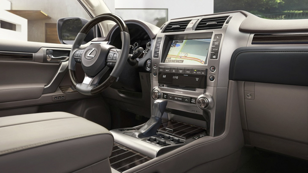 Lexus GX 2022 interior