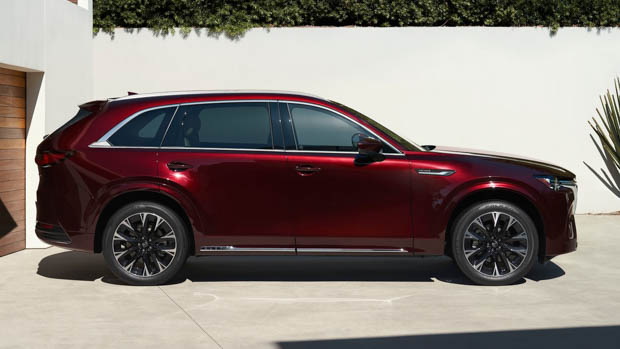 2023 Mazda CX-90 side view