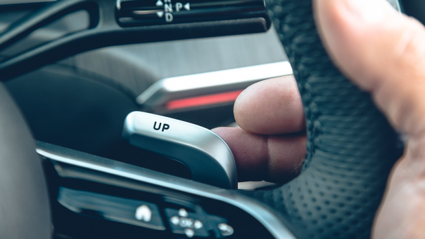 Mercedes-AMG C43 2023 steering wheel lever