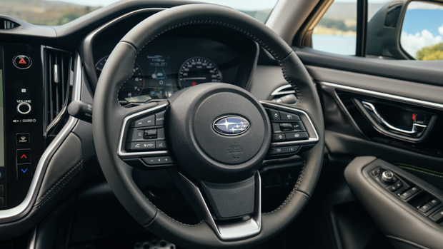 Subaru Outback XT Sport 2023 steering wheel