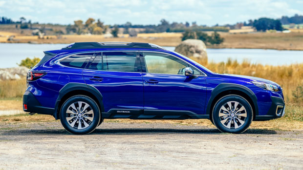 Subaru Outback XT Touring 2023 side