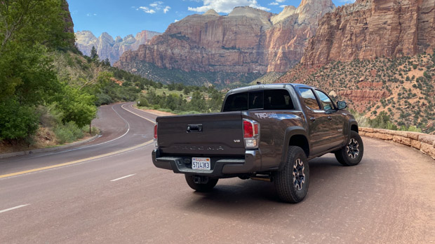 Toyota Tacoma 2023 rear mountains