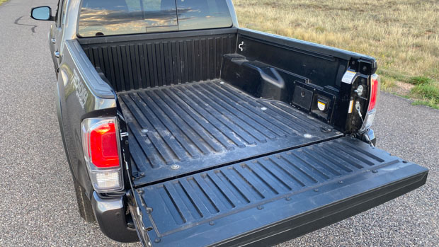 Toyota Tacoma 2023 tray