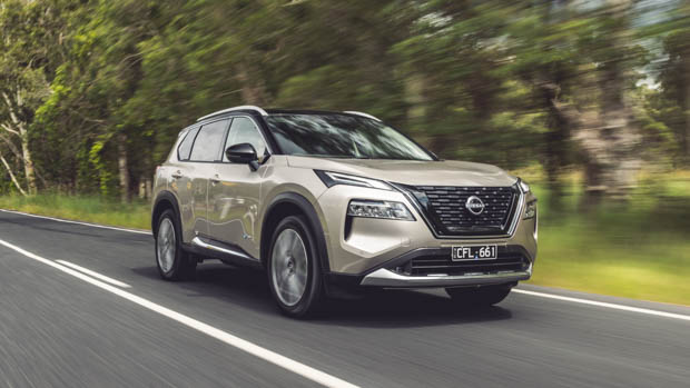 2023 Nissan X-Trail Ti-L E-Power on road front 3/4