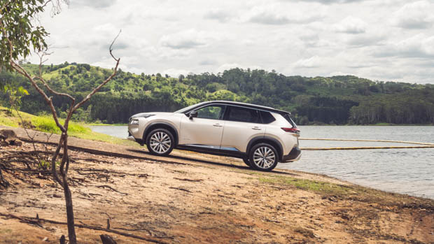 2023 Nissan X-Trail Ti-L E-Power side angle at dam