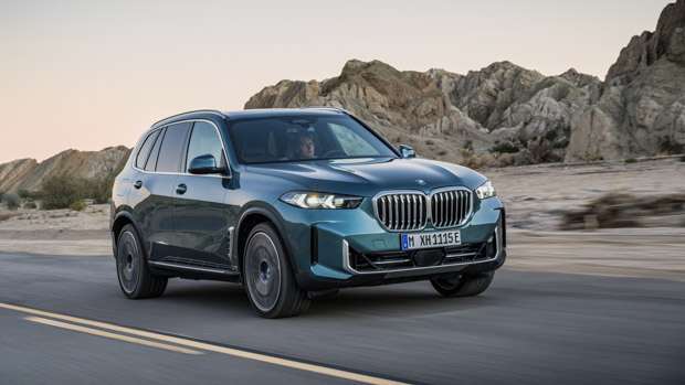 2023 BMW X5 LCI front driving