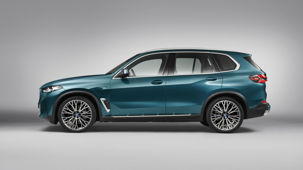 2023 BMW X5 LCI side