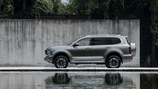 GWM Tank 500 side profile silver