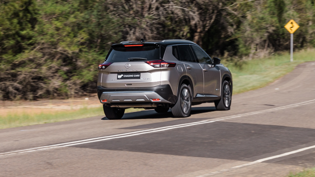 Nissan X-Trail Ti-L E-Power 2023 rear 3/4 driving