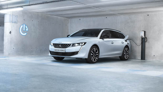 2023 Peugeot 508 GT Sportswagon charging