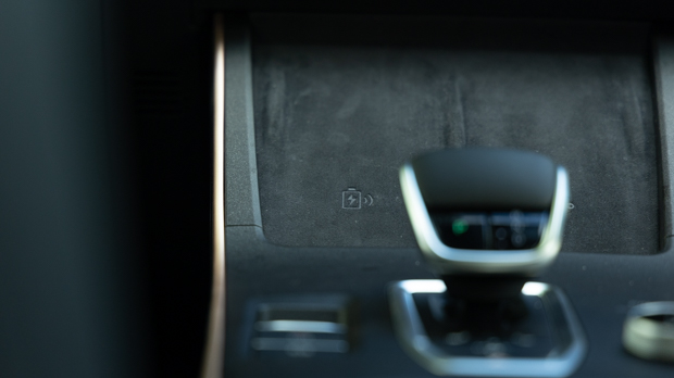 Chery Omoda 5 2023 charging mat