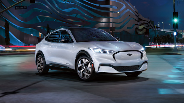 Ford Mustang Mach-E 2023 base front
