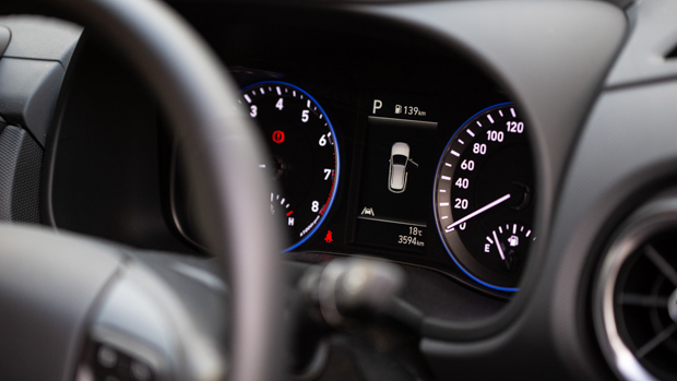 Hyundai Kona Elite 2022 dash close