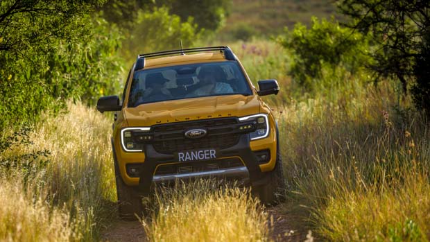 2023 Ford Ranger Wildtrak X grass track