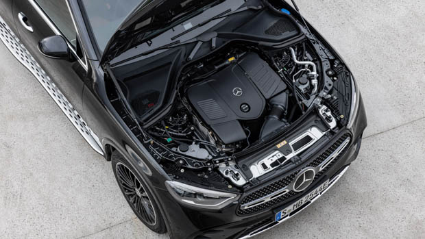 2023 Mercedes-Benz GLC Coupe engine shot