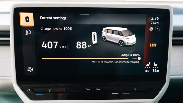 2023 Volkswagen ID Buzz charge screen
